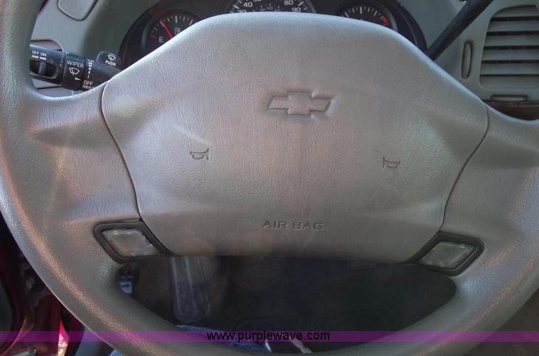 image for item B6056 2005 Chevrolet Impala