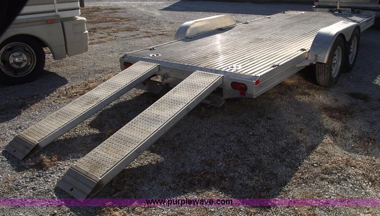 image for item B6092 2007 Featherlite 3111 aluminum trailer