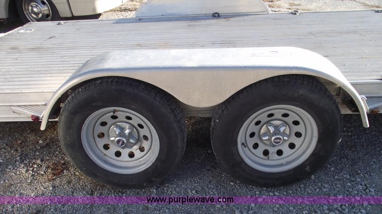 image for item B6092 2007 Featherlite 3111 aluminum trailer