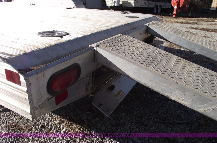 image for item B6092 2007 Featherlite 3111 aluminum trailer