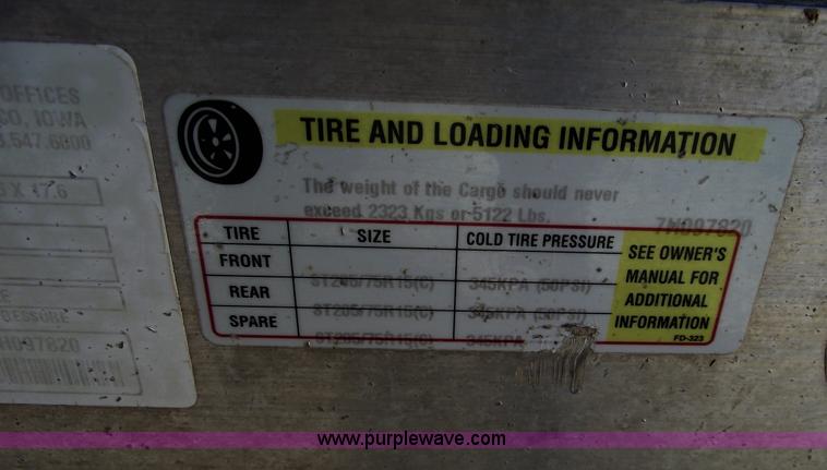 image for item B6092 2007 Featherlite 3111 aluminum trailer