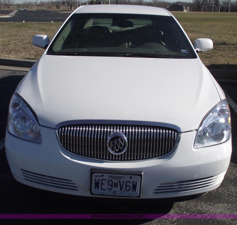 image for item B6104 2006 Buick Lucerne CXL