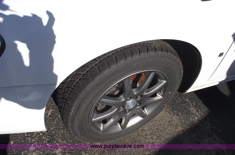 image for item B6104 2006 Buick Lucerne CXL