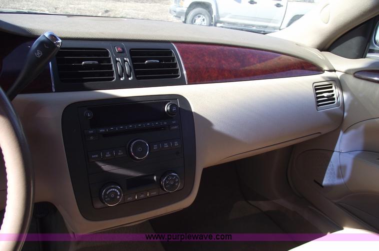 image for item B6104 2006 Buick Lucerne CXL