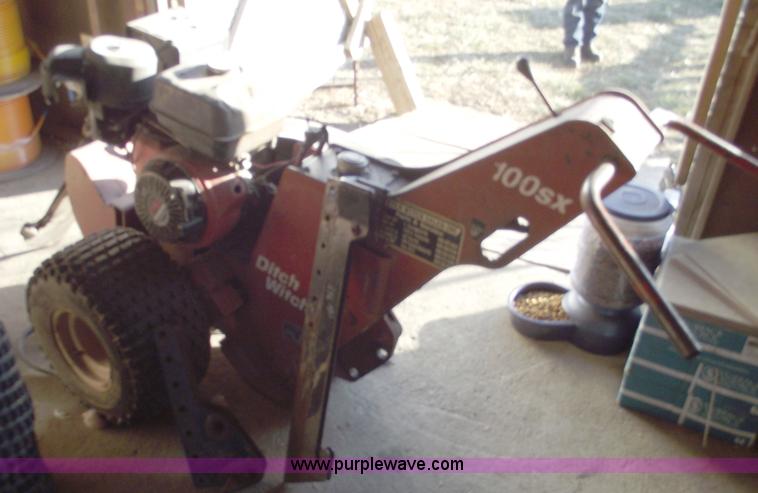 image for item B6115 2000 Ditch Witch 100SX walk behind vibratory plow