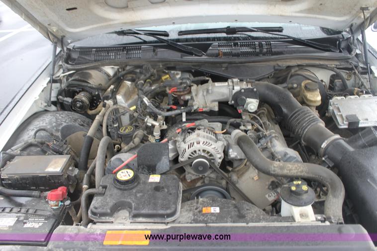 image for item B8660 2006 Ford Crown Victoria Police Interceptor