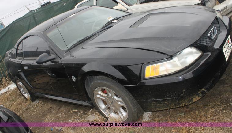 image for item B8733 1999 Ford Mustang