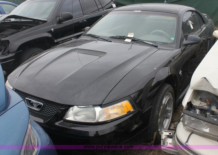 image for item B8733 1999 Ford Mustang
