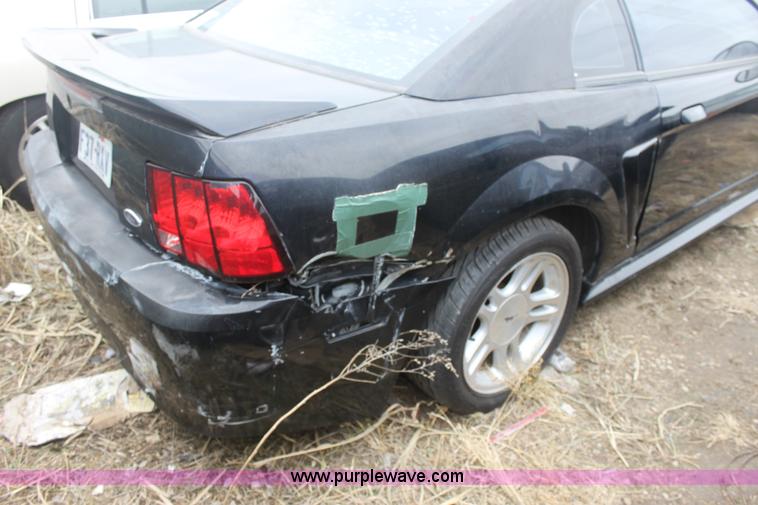 image for item B8733 1999 Ford Mustang