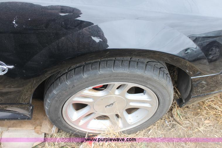 image for item B8733 1999 Ford Mustang