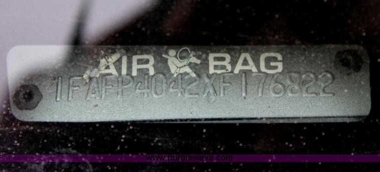 image for item B8733 1999 Ford Mustang