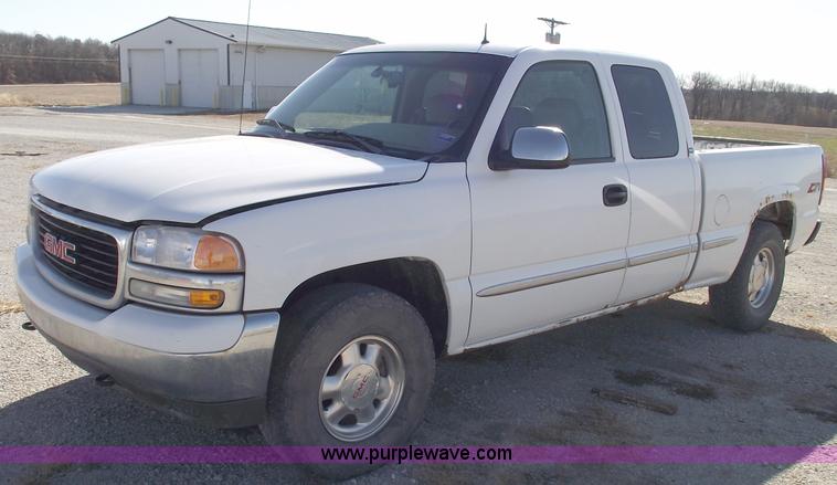 image for item C5885 2002 GMC Sierra K1500 SLT Z-71 extended cab pickup truck