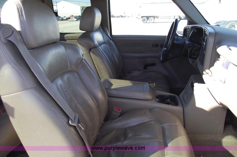 image for item C5885 2002 GMC Sierra K1500 SLT Z-71 extended cab pickup truck