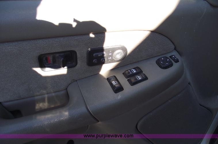 image for item C5885 2002 GMC Sierra K1500 SLT Z-71 extended cab pickup truck