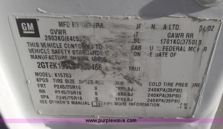 image for item C5886 2002 GMC Sierra 1500 extended cab pickup truck