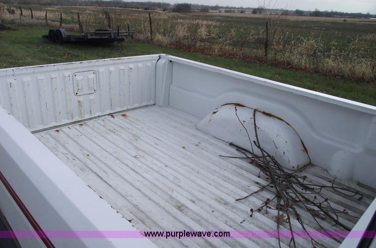 image for item C5921 1995 Dodge Dakota SLT club cab pickup truck