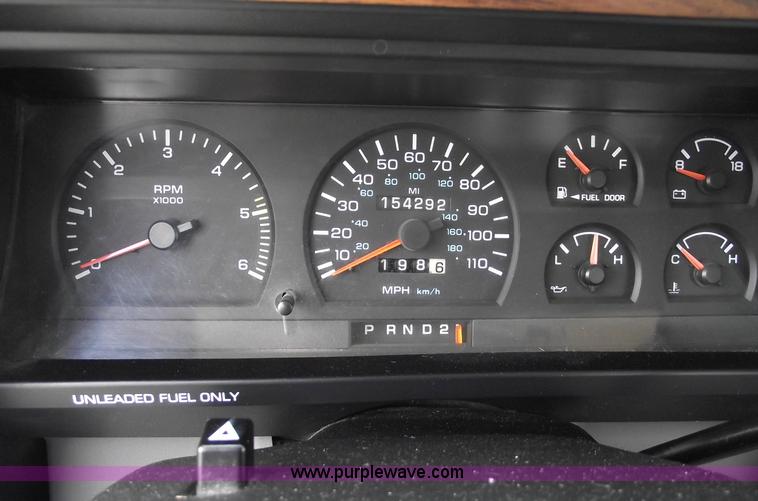 image for item C5921 1995 Dodge Dakota SLT club cab pickup truck