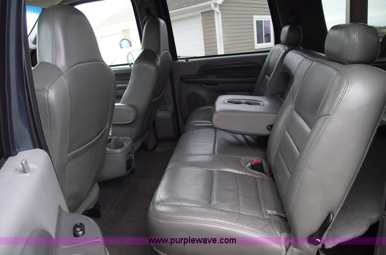 image for item C5942 2002 Ford Excursion XLT SUV