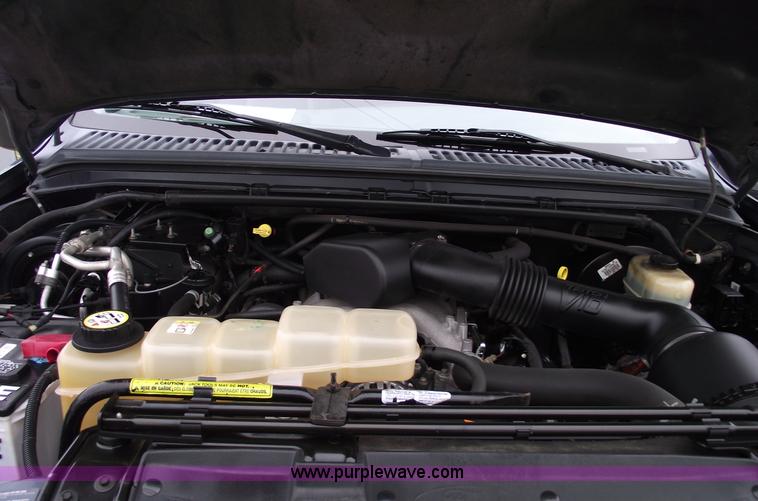 image for item C5942 2002 Ford Excursion XLT SUV