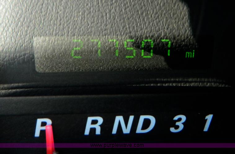 image for item D8522 2007 Ford Freestar SE mini van