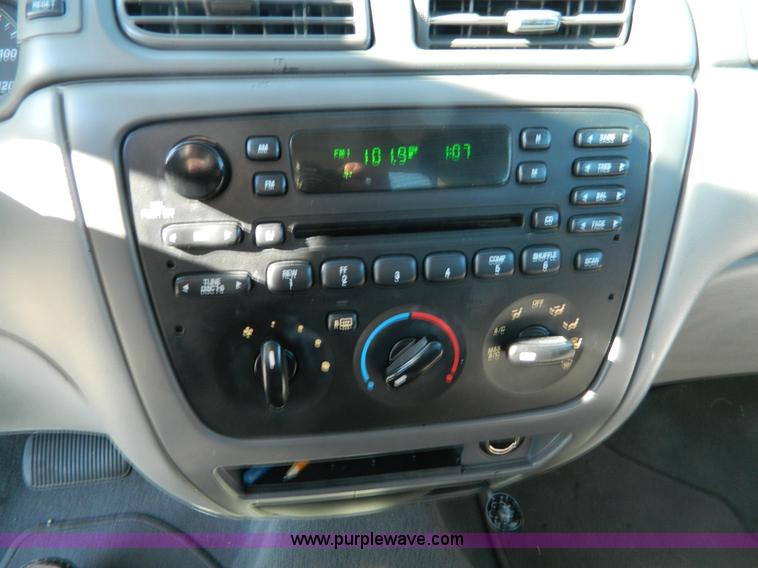 image for item D8523 2007 Ford Taurus SE