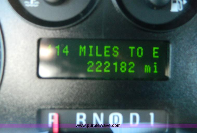 image for item D8523 2007 Ford Taurus SE