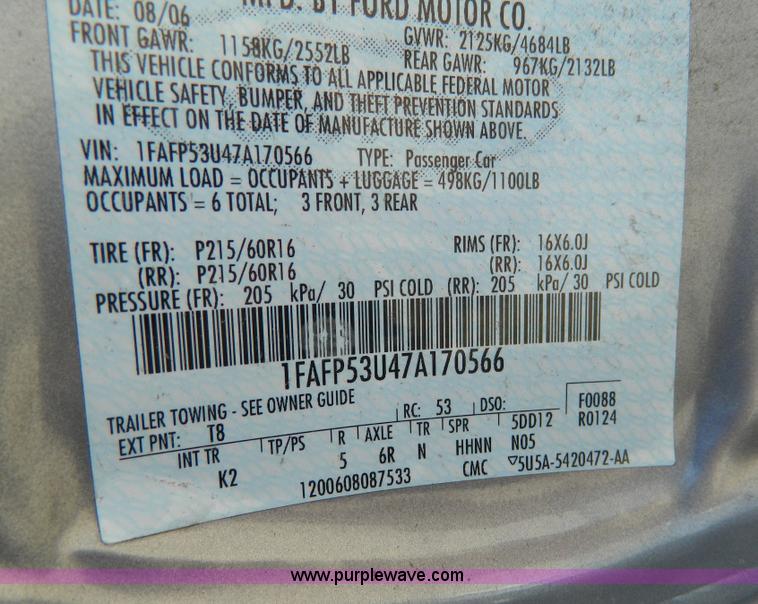 image for item D8523 2007 Ford Taurus SE