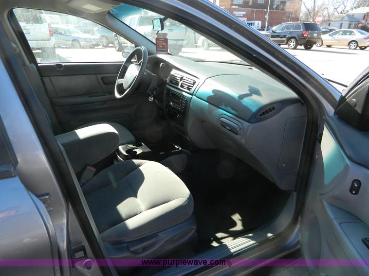 image for item D8524 2007 Ford Taurus SE