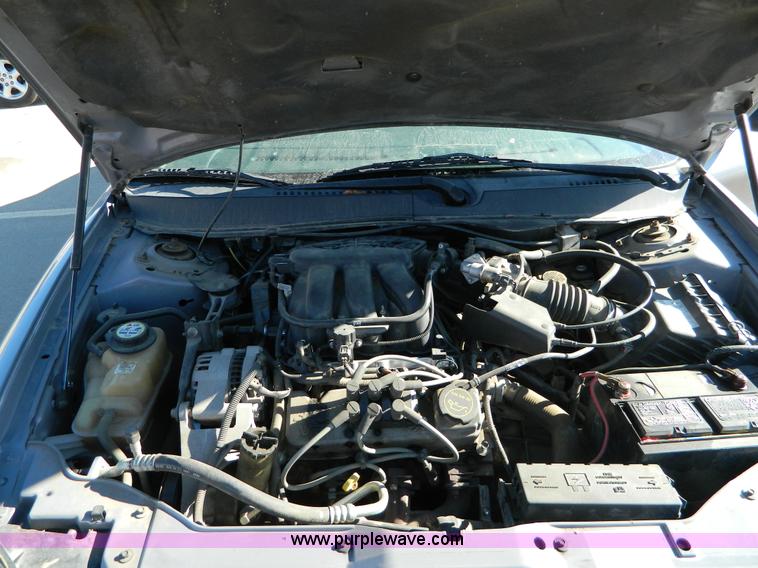 image for item D8524 2007 Ford Taurus SE