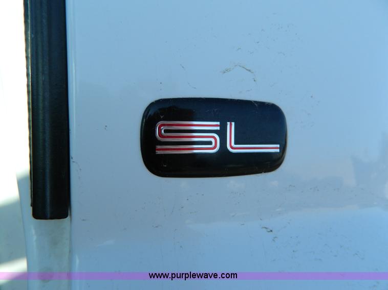 image for item D8667 1999 GMC Sierra 2500 SL pickup truck