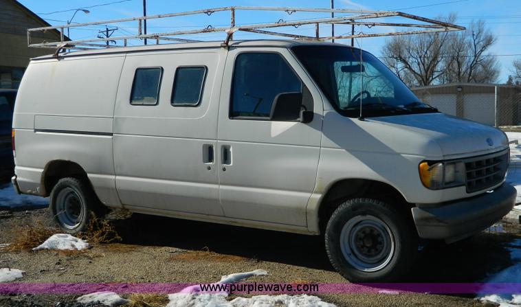 image for item D8686 1992 Ford E250 Econoline  cargo van