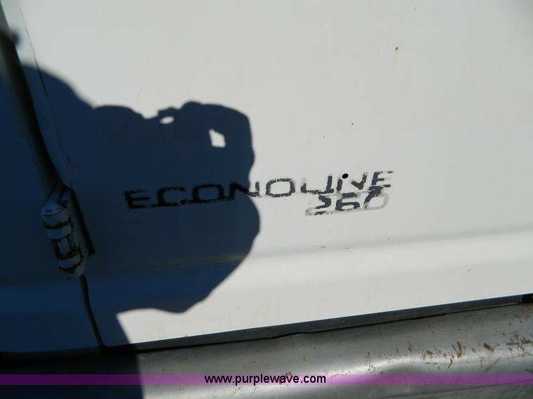 image for item D8686 1992 Ford E250 Econoline  cargo van