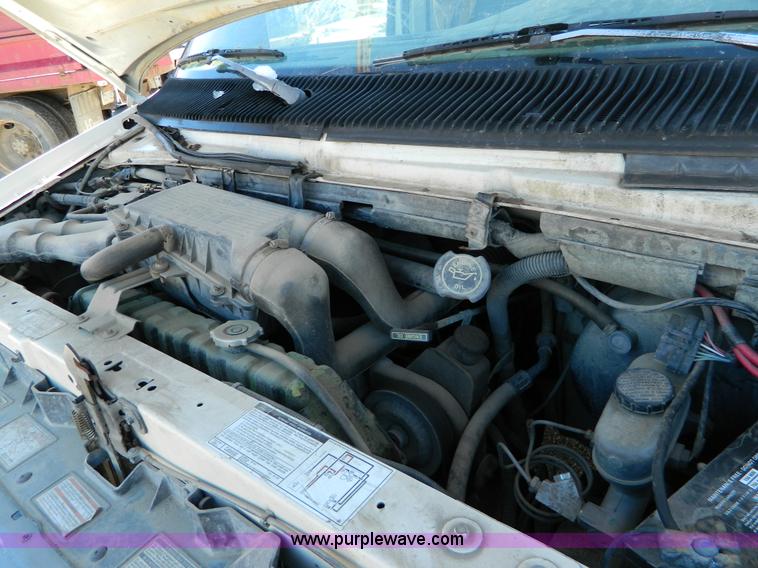 image for item D8686 1992 Ford E250 Econoline  cargo van