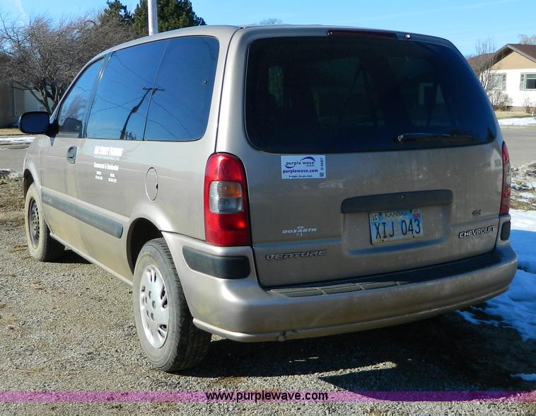 image for item D8687 1998 Chevrolet Venture  van