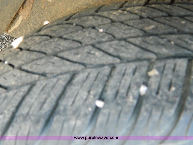 image for item D8687 1998 Chevrolet Venture  van