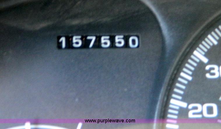 image for item D8687 1998 Chevrolet Venture  van