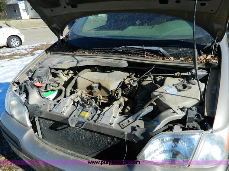 image for item D8687 1998 Chevrolet Venture  van