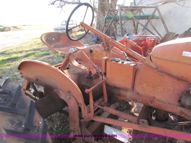 image for item D9125 1952 Allis Chalmers CA tractor
