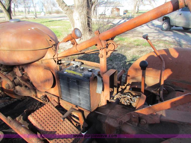 image for item D9125 1952 Allis Chalmers CA tractor