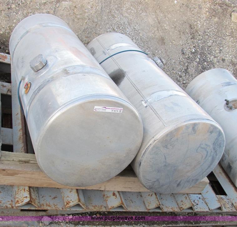 image for item D9279 (2) aluminum fuel tanks