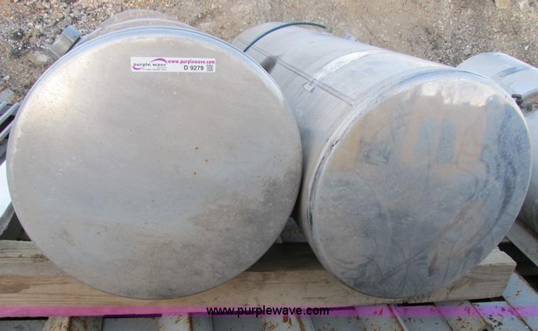image for item D9279 (2) aluminum fuel tanks