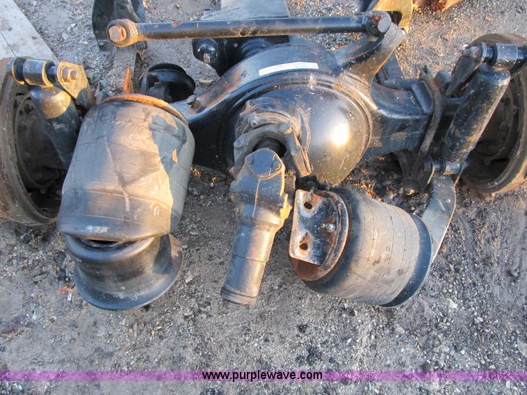 image for item D9283 2000 Freightliner FL120 front, rear end