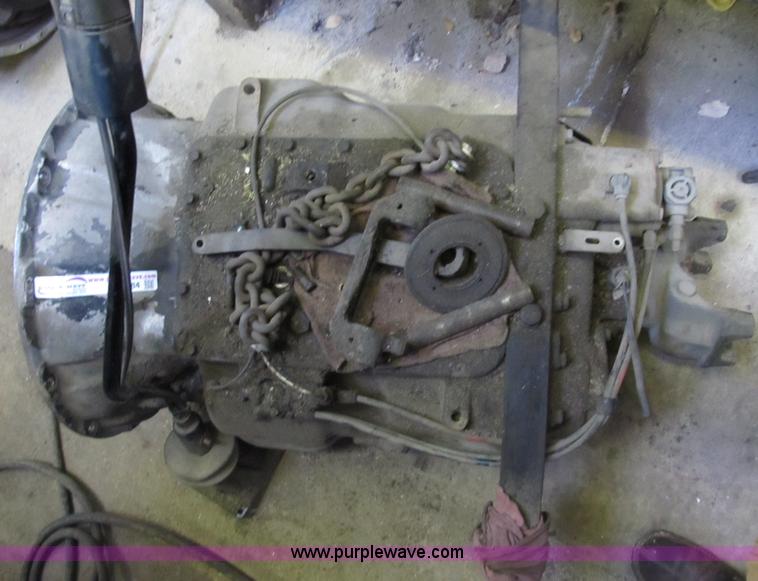 image for item D9284 Meritor 10 speed transmission