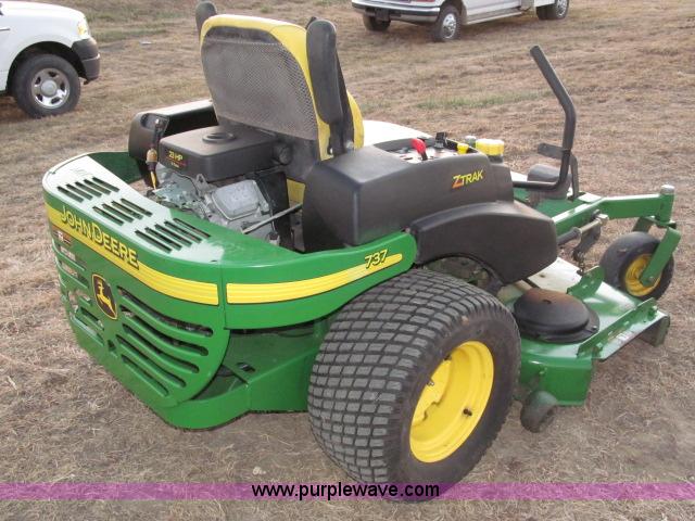image for item G9428 2004 John Deere 737 Ztrak mower