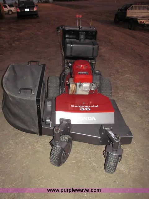 image for item G9430 2000 Honda walk behind mower
