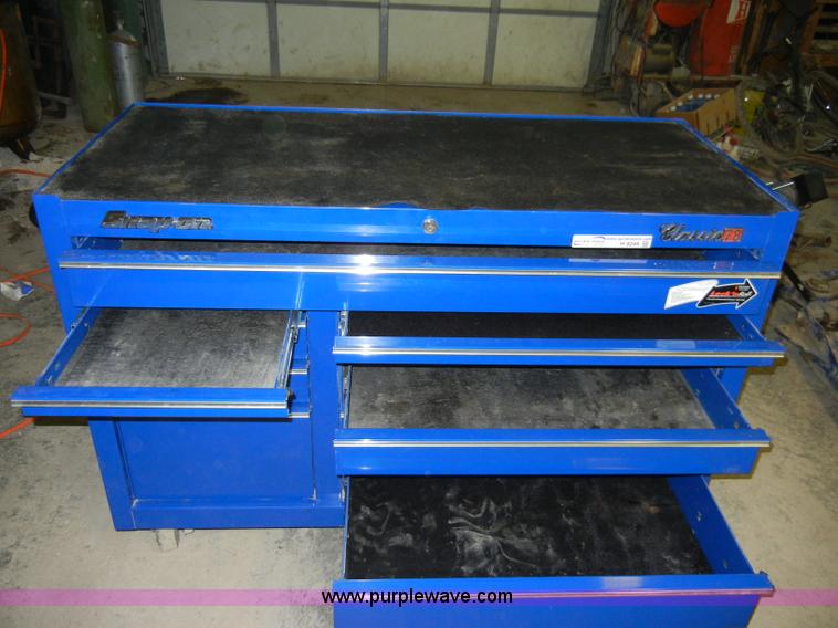 image for item H9249 Snap On Classic 78 portable toolbox