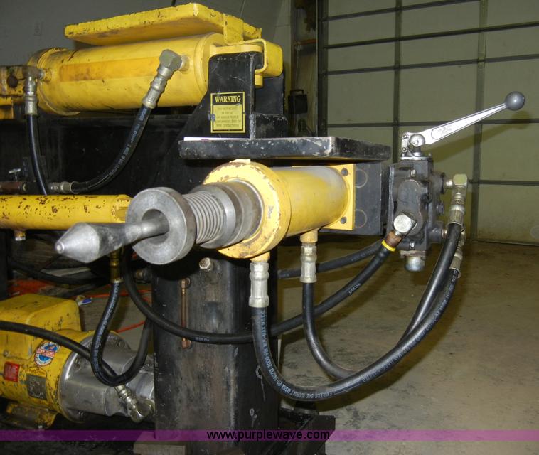 image for item J9252 Yellow Jacket pipe bender