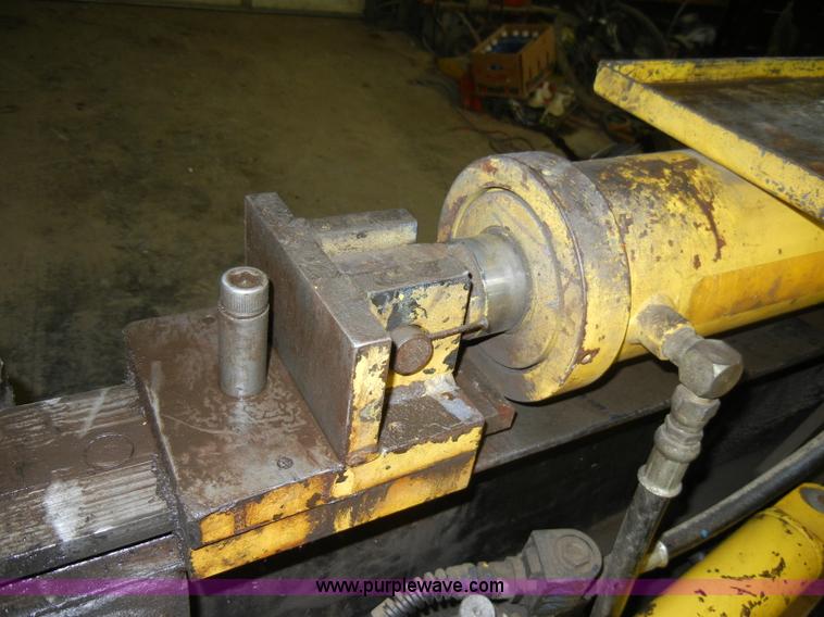 image for item J9252 Yellow Jacket pipe bender