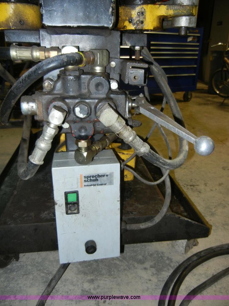 image for item J9252 Yellow Jacket pipe bender