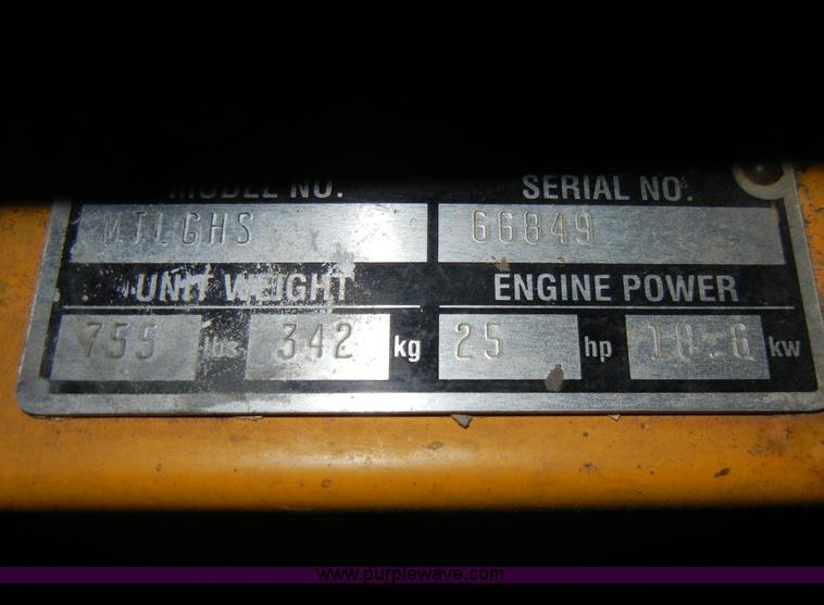 image for item J9270 Walker MTL lawn mower